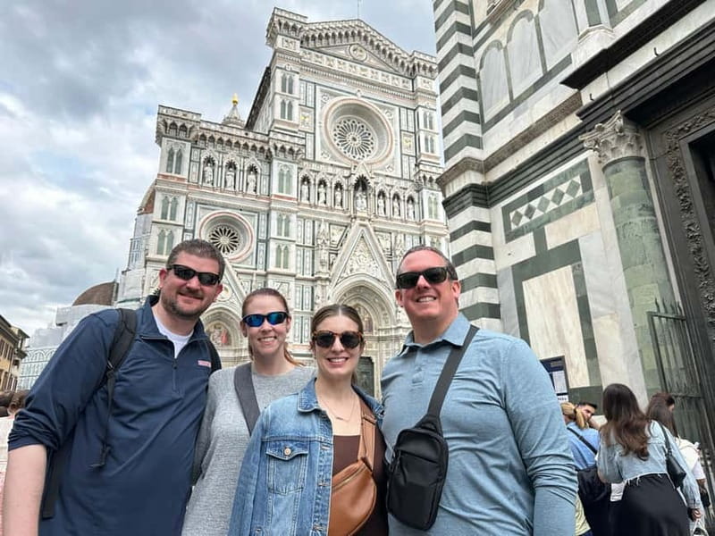 Florence: Street Food Tour with Wine & Local Guide - Ponte Vecchio and the Evening Route