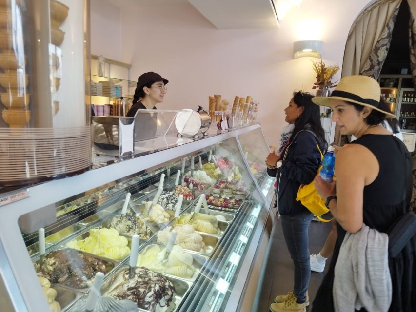 Florence: Street Food Walking Tour with Wine - Schiacciata, wine, and the Tuscan table