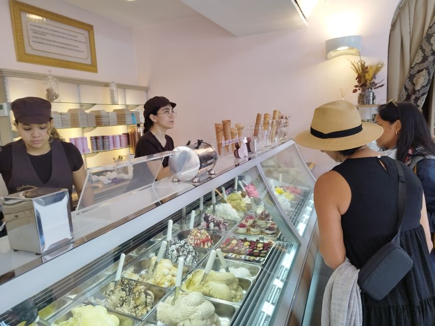 Florence: Street Food Walking Tour with Wine - How the guides shape the experience