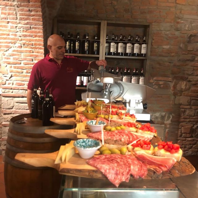 Florence: Taste of Tuscany Wine and Local Food Tour - The strongest part: the host and sommelier