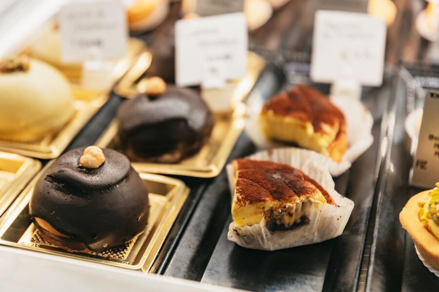 Florence: Tuscan Food and Wine Guided Walking Tour - Crostini, pastry, and the first tastes of Tuscany