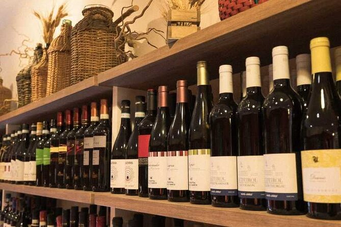 Food and Wine Experience in Bologna, Italy - Via Marsala, Finestrella, and Palazzo Grassi