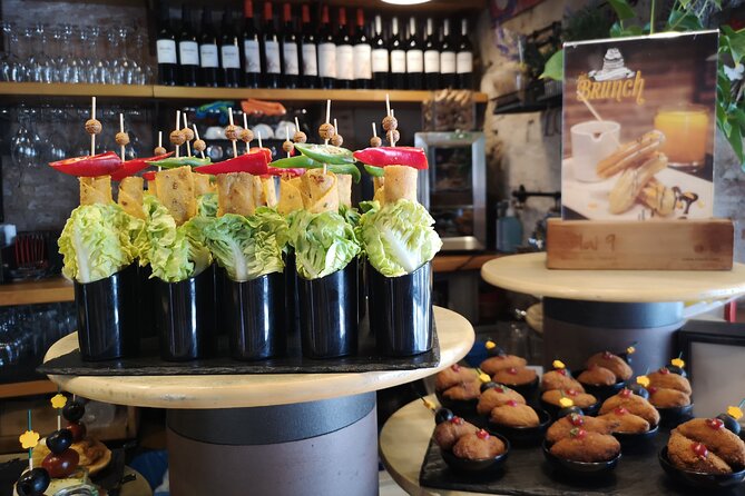 Food & Drink Private Tour of Barcelona in Traditional Taverns - Blai Street and the chopstick bill
