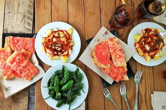 Food & Drink Tasting Private Tour & Sagrada Familia Skip the Line - Starting with pintxos on Carrer de Blai