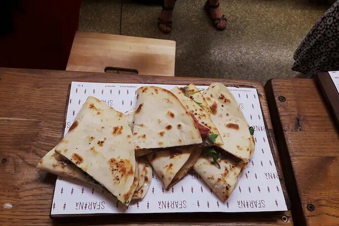 Food markets tour with a local! - Starting at Mercato delle Erbe on Via Belvedere