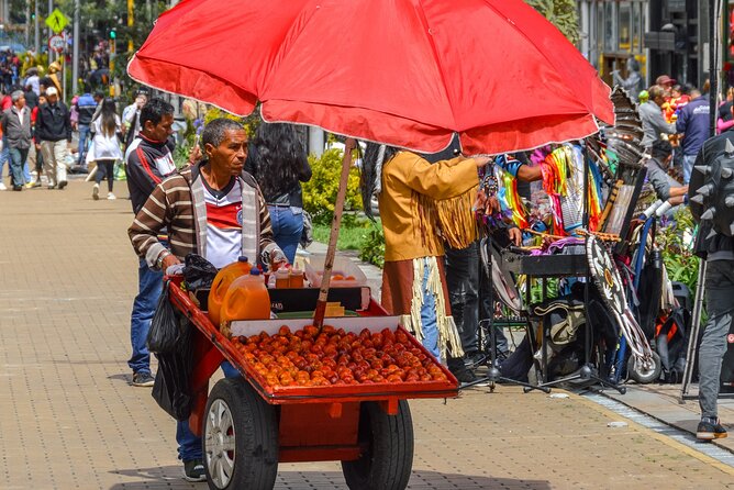 Food Tour in La Candelaria Bogotá - Why the private format matters