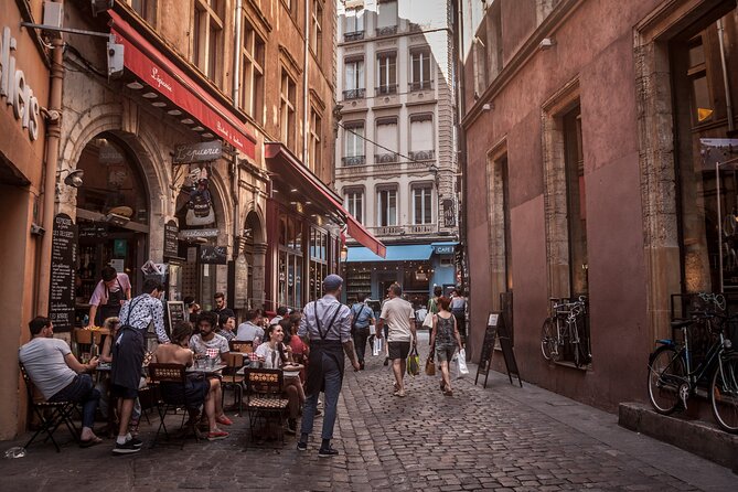 Food Tour in Lyon – A Full Taste of France by Do Eat Better - The Presqu’ile brings the sweet course