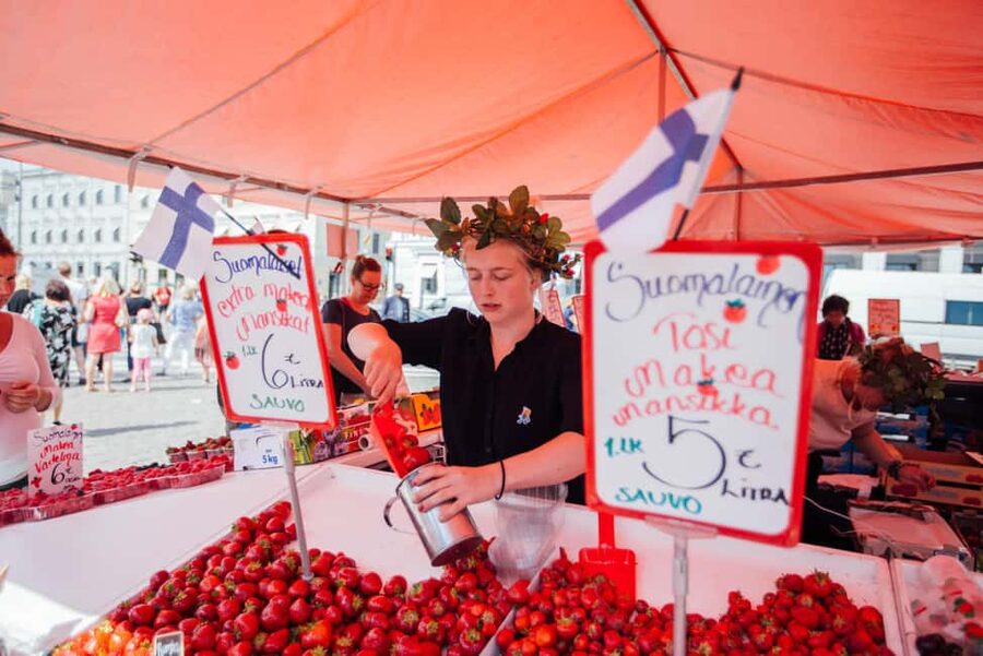 FOOD Tour with Rooftop Bar Visit in Helsinki - Who will enjoy this Helsinki food tour?