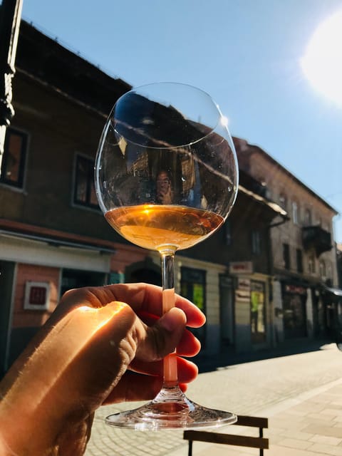 Food & Wine tour with a Sommelier - Why the small group matters