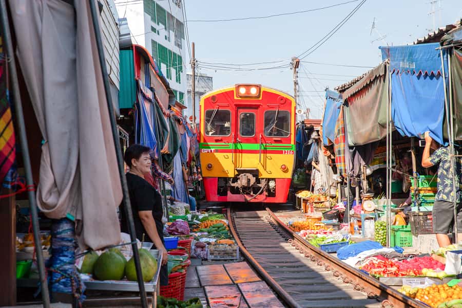 From Bangkok: Maeklong Railway and Floating Market Food Tour - Should you book this market tour?