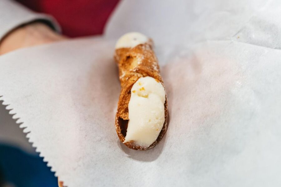 From Manhattan: Half-Day Brooklyn Food and Culture Bus Tour - Why this Brooklyn tour works for Manhattan visitors