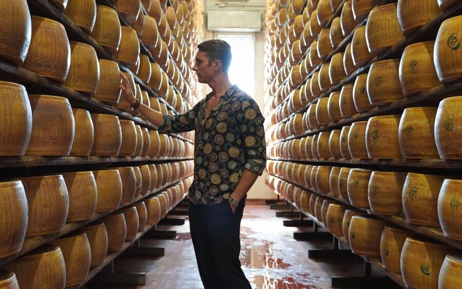 From Parma: Parmigiano and Parma Ham Guided Food Tour - Key points at a glance