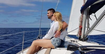 From Puerto de Mogán: Sailboat Trip with Food and Drinks