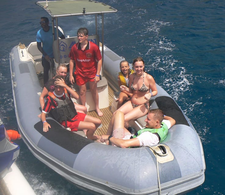 From Puerto Rico: Boat trip along the coast w/ Food & Drinks - Key points to know before booking