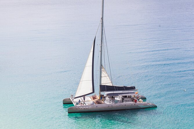 Fuerteventura: Magic Select Catamaran Trip with Food & Drinks - Lunch, drinks, and the mood on deck