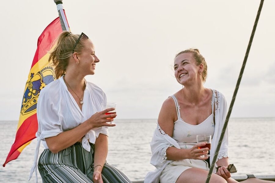 Fuerteventura: Sunset boat trip with DJ, Food & Drinks - A three-hour sail timed for the Atlantic sunset