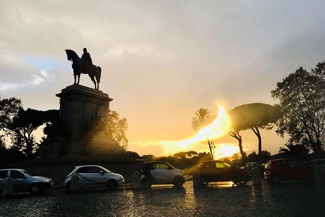 Gems of Rome: Small Group E-Bike Tour with Street Food stops - Piazza Venezia and the Monument to Vittorio Emanuele II