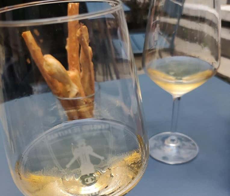 Genoa: Food and Wine Tasting Walking Tour - Palazzo San Giorgio and the port city story