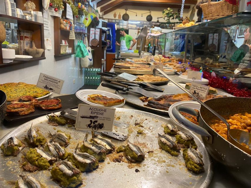 Genoa: The Ultimate Traditional Food and Drinks Tour - A local bakery for focaccia and snacks