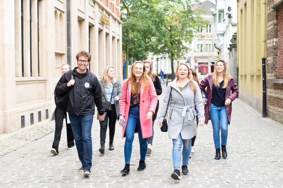 Ghent: Food & Drink Walking Tour with Tastings - Beer in a 13th-century pub