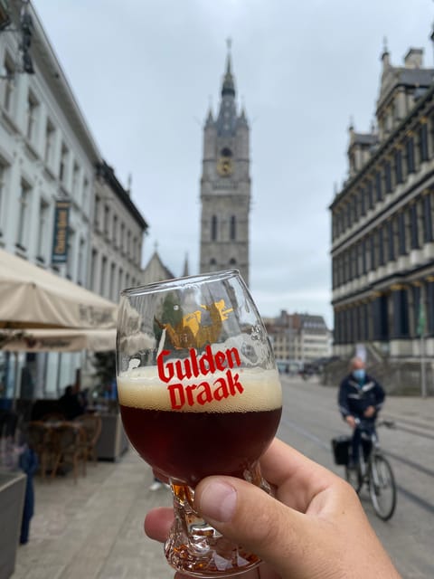 Ghent: Food & Drink Walking Tour with Tastings - History between every bite