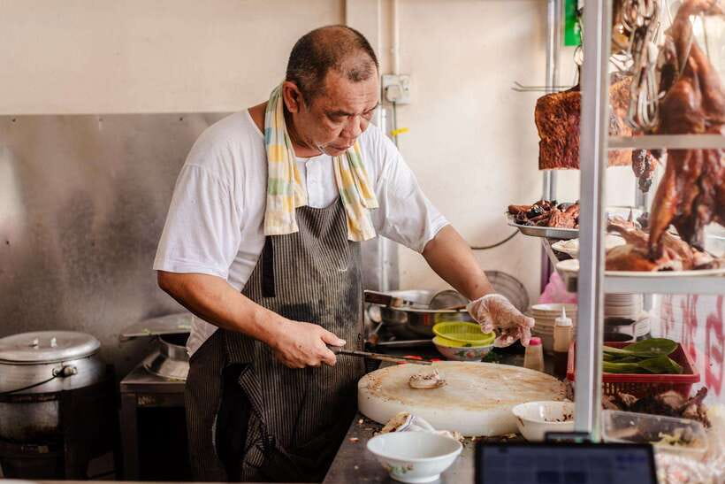Good Morning Penang Food Tour with 15+ Tastings - What the guide adds to the food