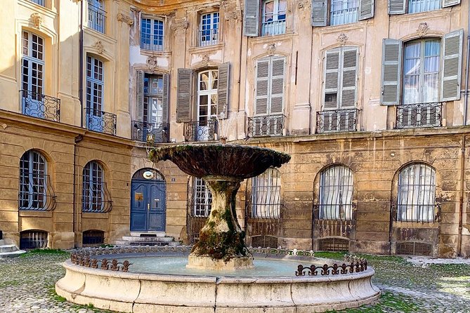 Gourmet & Cultural Tour Aix En Provence English / Espanol - Calissons, pastries, and the taste of Aix