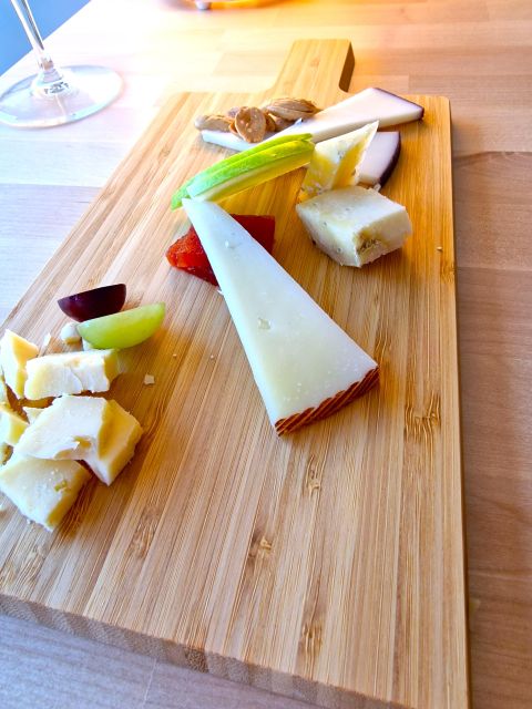Gourmet Experience: Tasting of Spanish Cheeses and Wines - Who should book this tasting?