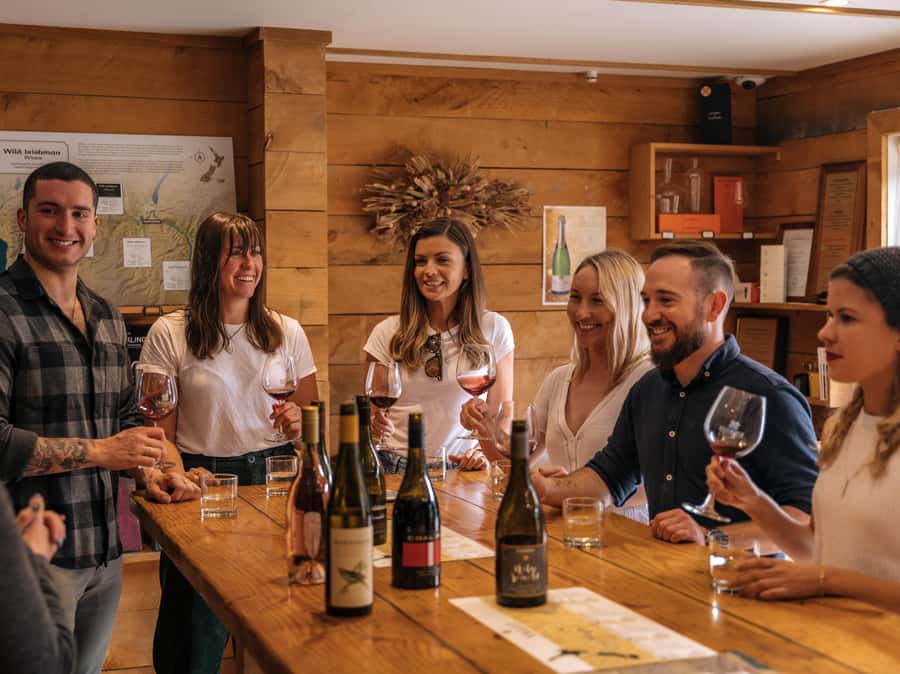Gourmet Food and Wine Tour with Lunch and Wine Tastings - Through the Kawarau Gorge to Gibbston