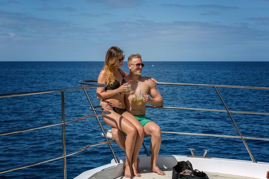 Gran Canaria: Afternoon Catamaran Cruise with Food & Drink - Setting sail from Puerto Rico