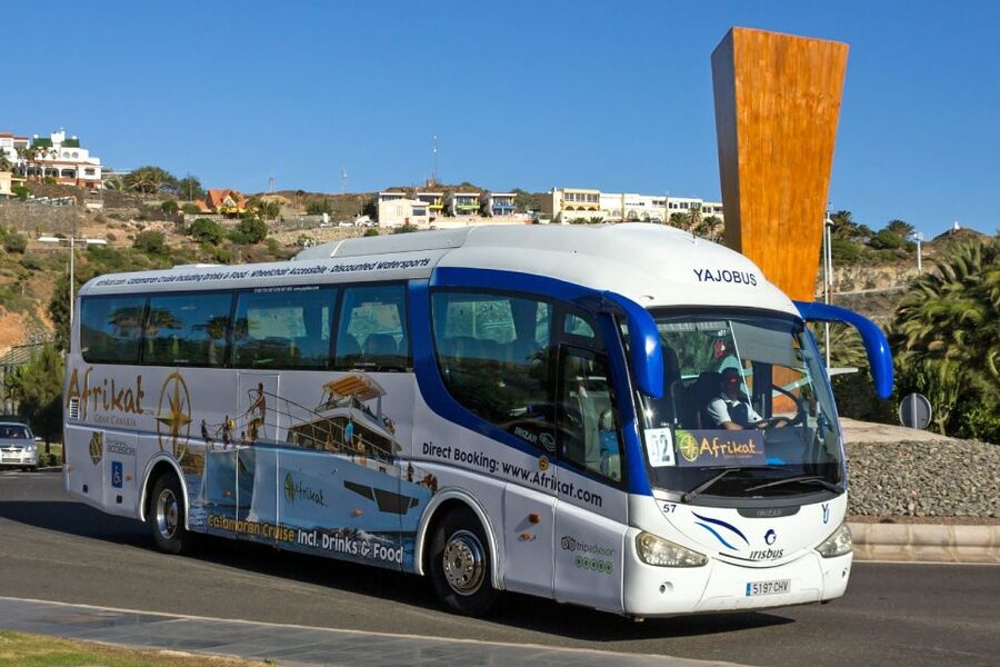 Gran Canaria: Fun Catamaran Cruise with Food and Drinks - Getting to Puerto Rico and boarding