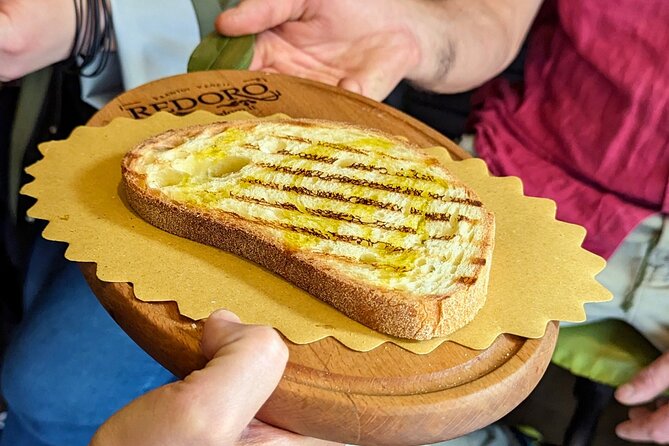 Guided Food Tour with Wine Tasting in Verona - Finishing with Pandoro or Risini