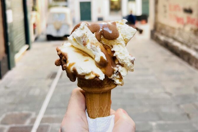 Guided Food Tour with Wine Tastings in Genoa - Doge’s Palace and the stories behind the streets
