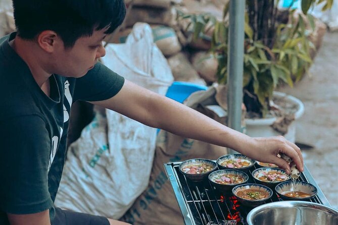 Ha Noi Walking Food Tour, Non Vegetarian,Vegan, vegetarian Option - The Old Quarter as your dining room