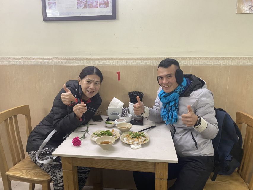 Hanoi: 7 Tastings Street Food Tour with Train Street - Who should book this food walk?