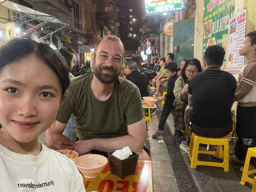 Hanoi: Guided Street Food Tour for small groups - Banh Mi, Donuts, and the Sweet Finish