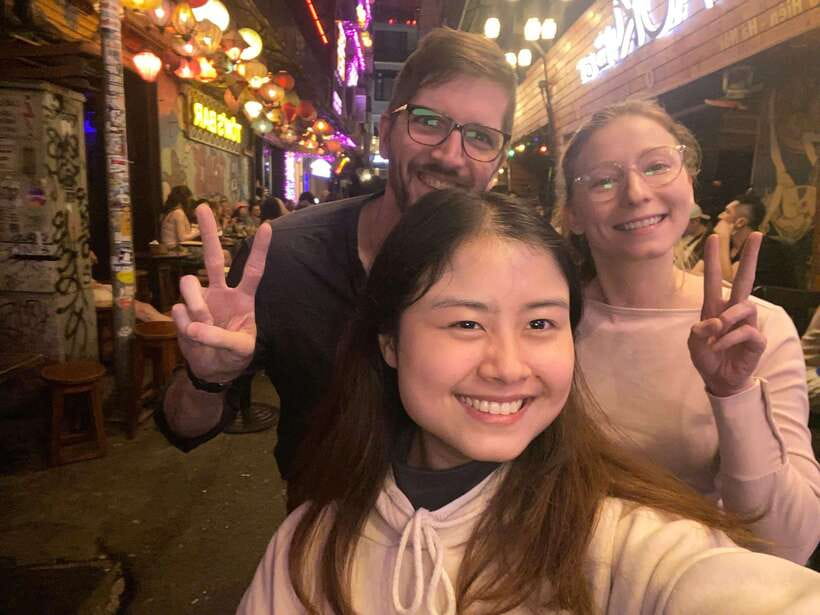 Hanoi: Guided Street Food Tour for small groups - The Guides Make the Difference