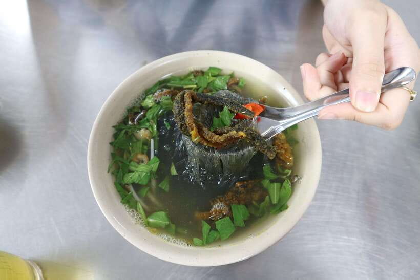 Hanoi: Michelin Guide Street Food Walking Tour - Practical advice for a smoother walk