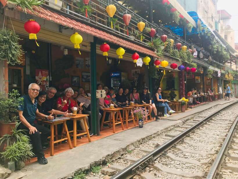 Hanoi: Old Quarter Street Food Tour with 12+ Tastings - Twelve dishes that show Hanoi’s range