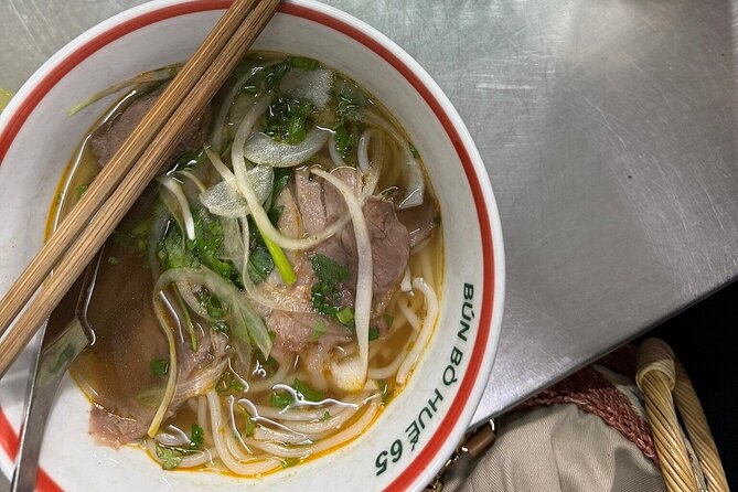 Hanoi Street Food Private Tour - Ten dishes, with a menu that changes