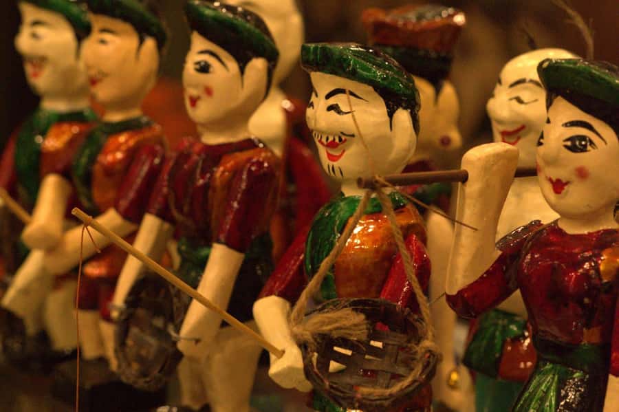 Hanoi: Street Food Walking Tour & Water Puppet Show - What to expect at the water puppet theatre
