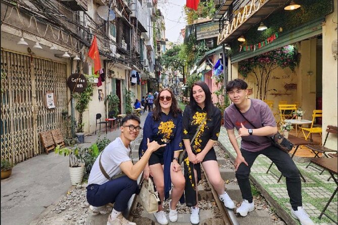 Hanoi Walking Street Food Tour with Train-Street Visit - Pho in two styles