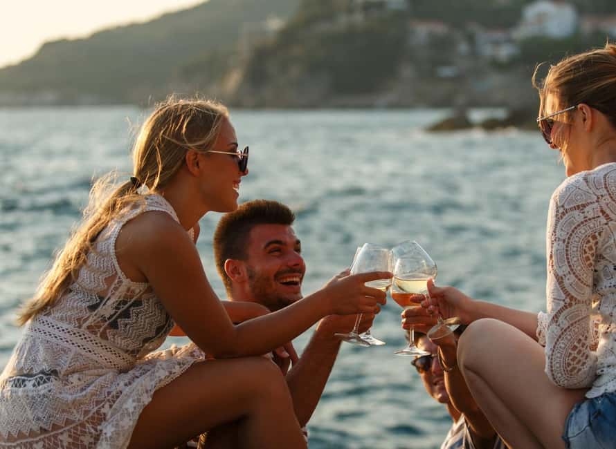 Heraklion Luxury Sailing Catamaran Dia Island | Gourmet Menu - Service that feels personal without being fussy