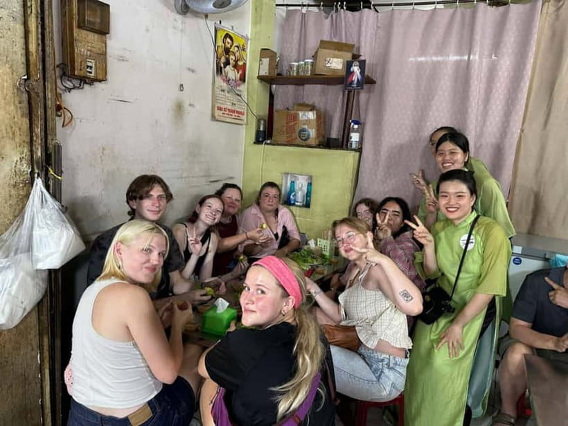 Ho Chi Minh City: Motorbike Street Food Tour - 12 Tastings - Who should book this food tour?