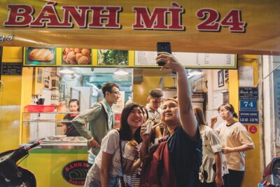 Ho Chi Minh City Street Food Tour & Sightseeing By Motorbike