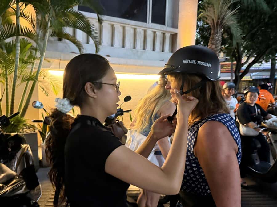 Ho Chi Minh: Local Food Tour by Scooter with Vegan Option - The guides make or break the evening