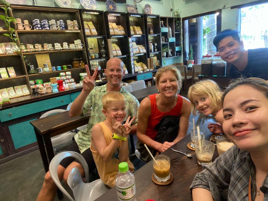 Hoi An: Evening Food Tour with 7 Tastings and Boat Trip - Local bingo and folk games