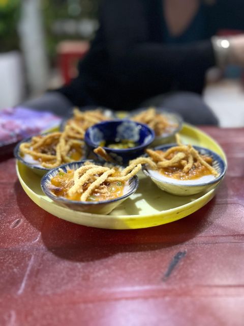 Hoi An hiden food adventure - Back streets, old buildings, and the Hoai River