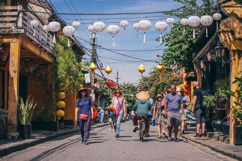 Hoi An: Sunset Food Tasting Tour - Key points at a glance