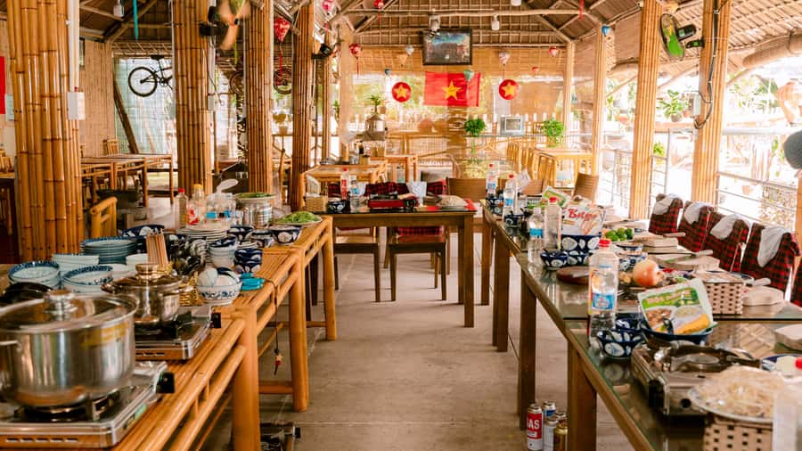 Hoi An: Unique Street Food Tour - Coffee, juice, and the first local flavors